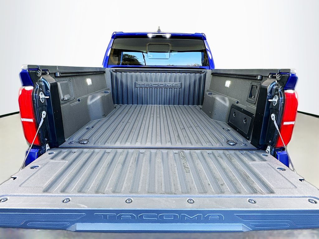 Thumbnail: 2025 Toyota Tacoma - 25