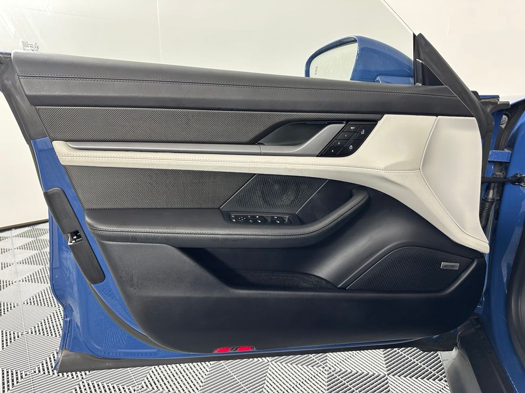Thumbnail: 2024 Porsche Taycan - 17