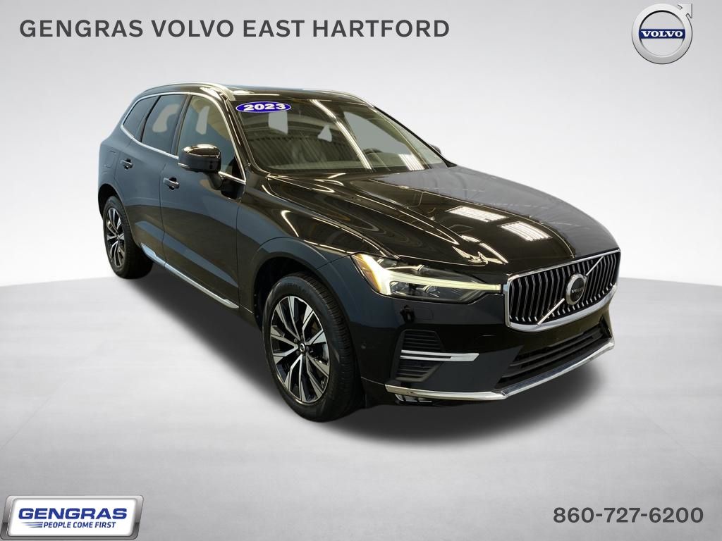 2023 Volvo XC60 B5 Plus Bright Theme AWD