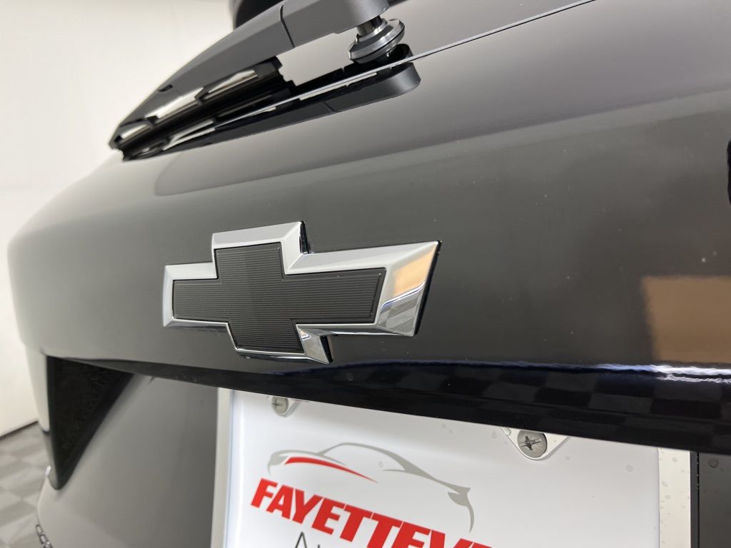 2025 Chevrolet Trax RS 11