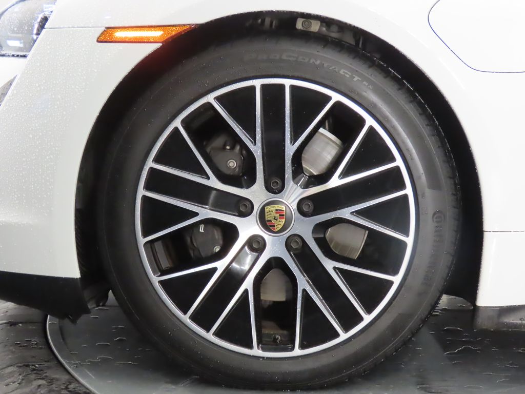 Thumbnail: 2024 Porsche Taycan - 11