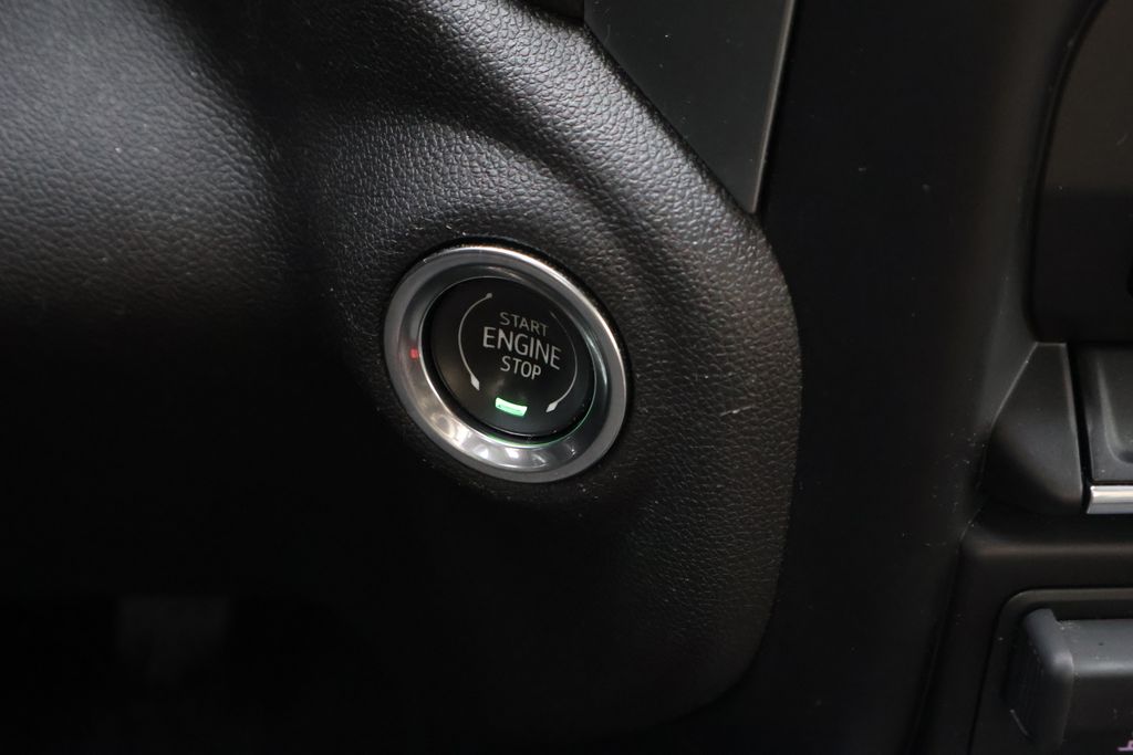 Thumbnail: 2020 Chevrolet Silverado 1500 - 26