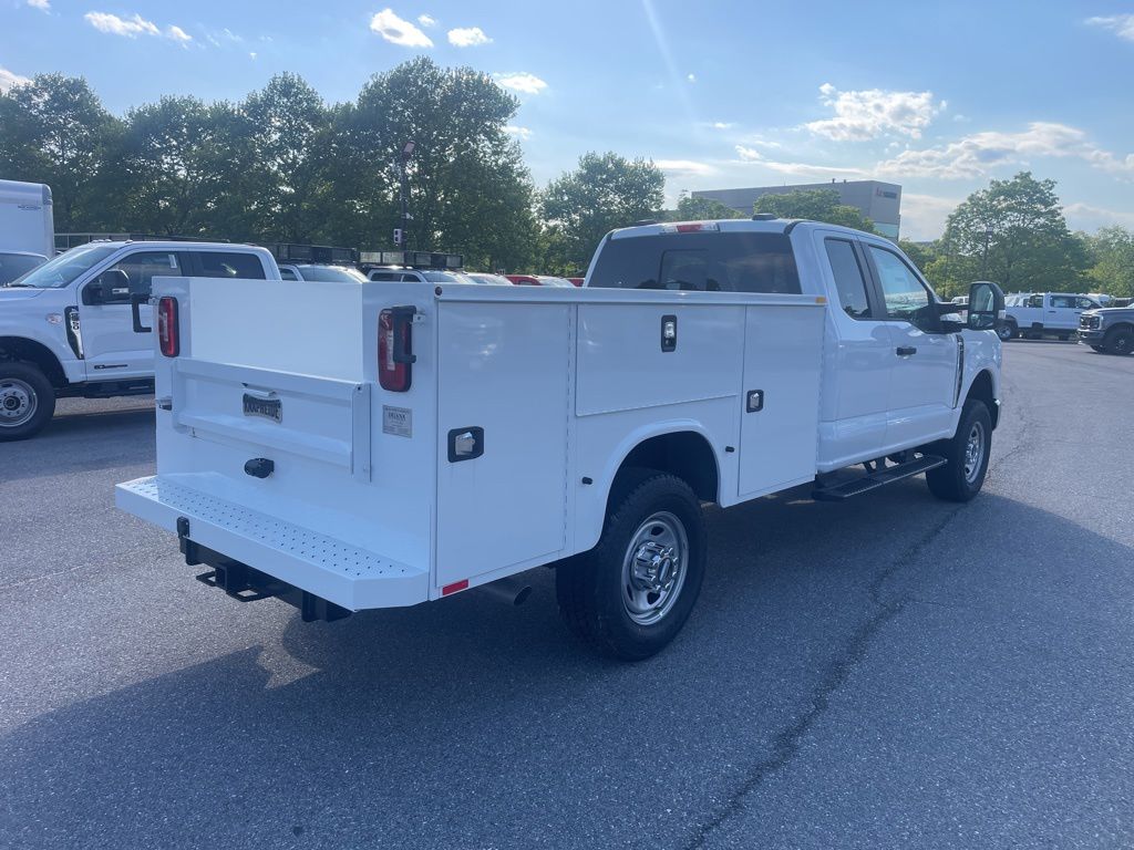 2026 Ford F-350 Chassis XL
