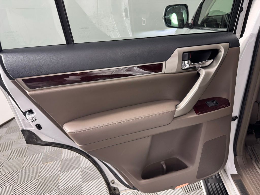 Thumbnail: 2019 Lexus GX - 21