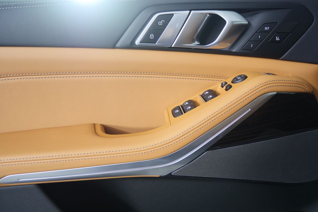 Thumbnail: 2026 BMW X5 - 8