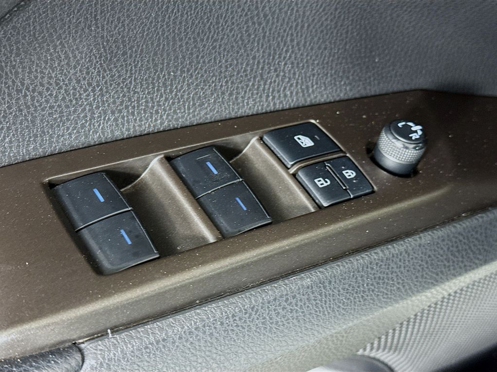 Thumbnail: 2022 Toyota Camry - 18