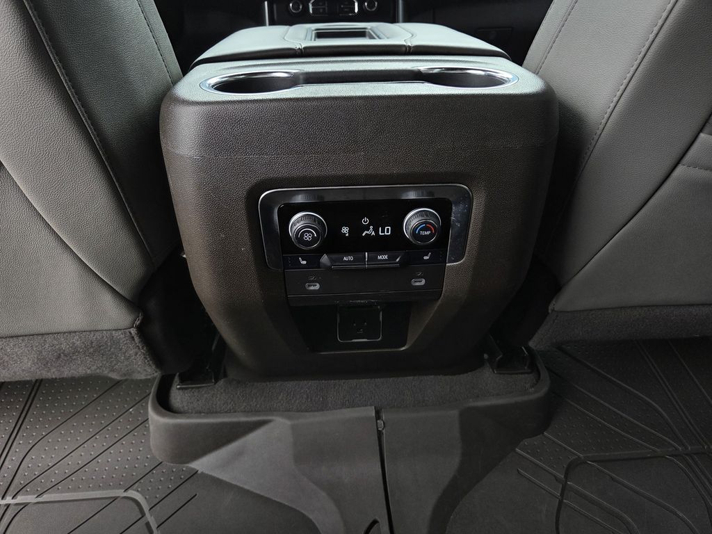 Used 2024 Chevrolet Suburban SUV