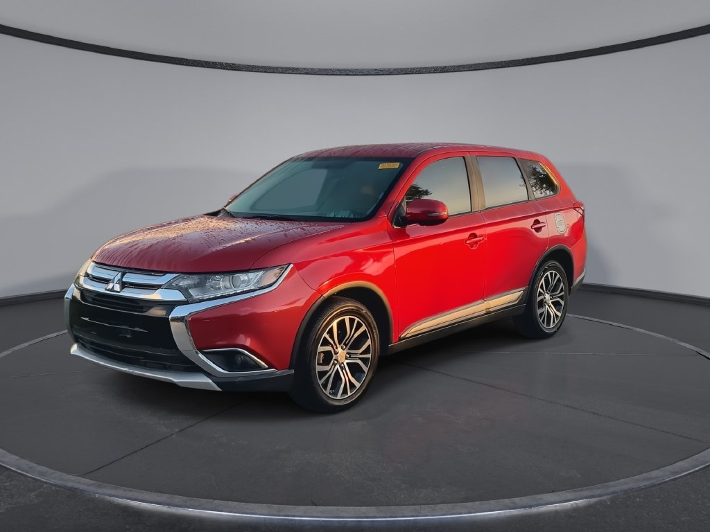 Thumbnail: 2016 Mitsubishi Outlander - 4