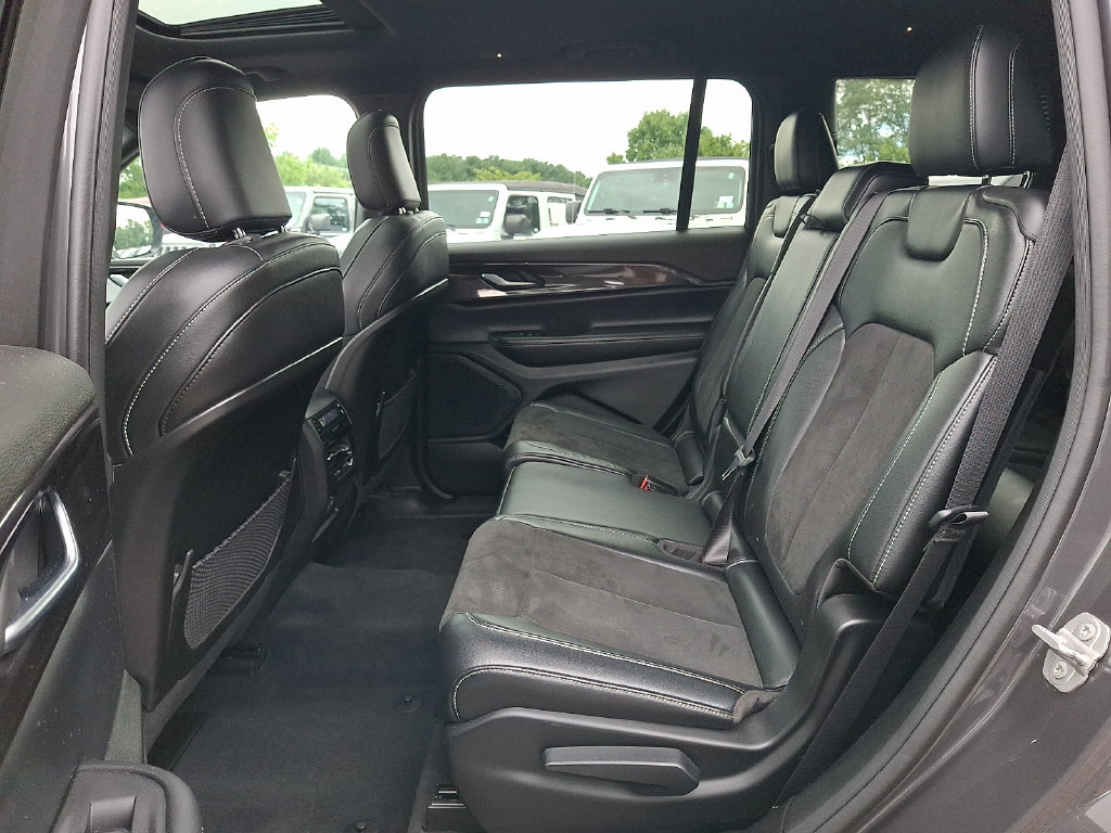Used 2023 Jeep Grand Cherokee L SUV
