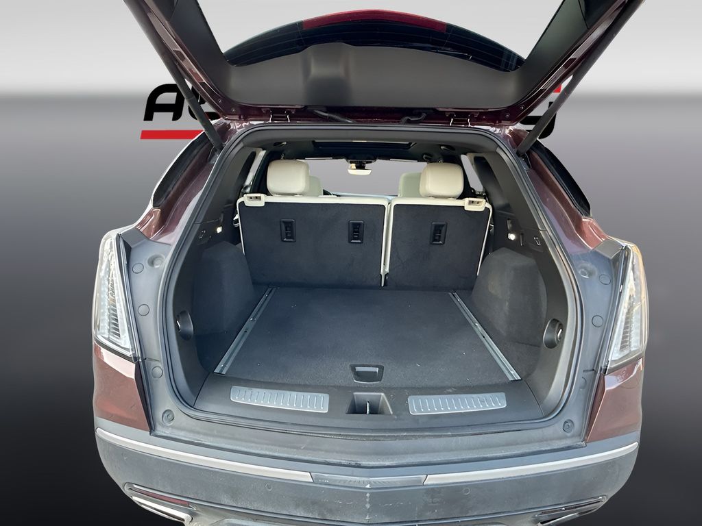 Used 2022 Red Cadillac Sport image 26