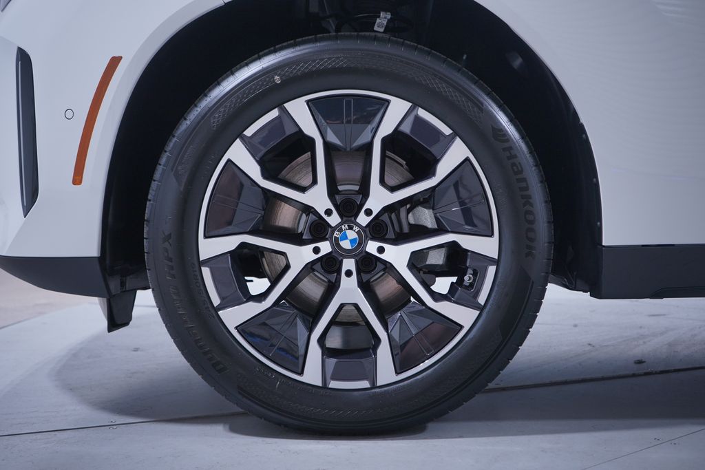 Thumbnail: 2026 BMW X3 - 2