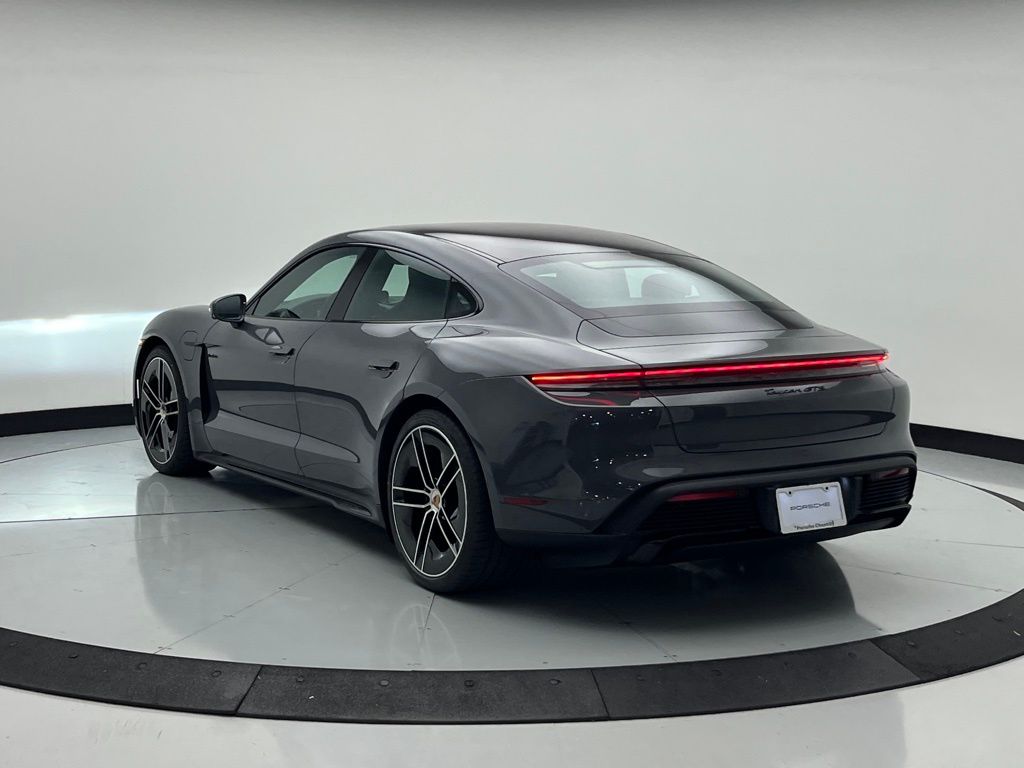 Thumbnail: 2025 Porsche Taycan - 3