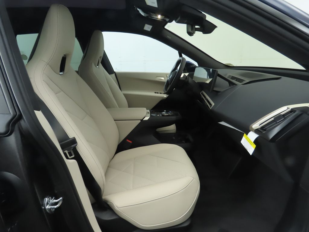 Thumbnail: 2026 BMW iX - 21