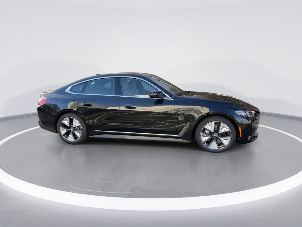 2025 BMW i4 xDrive40 9