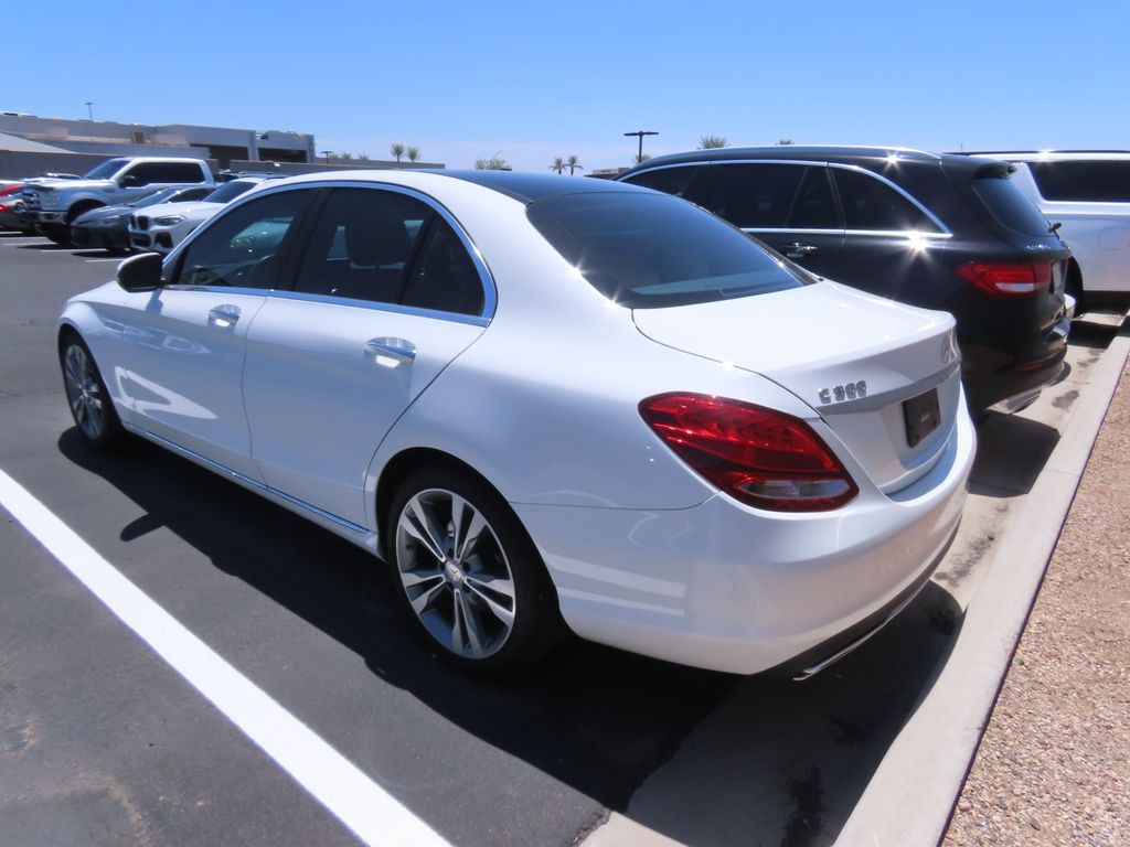 Thumbnail: 2017 Mercedes-Benz C-Class - 4