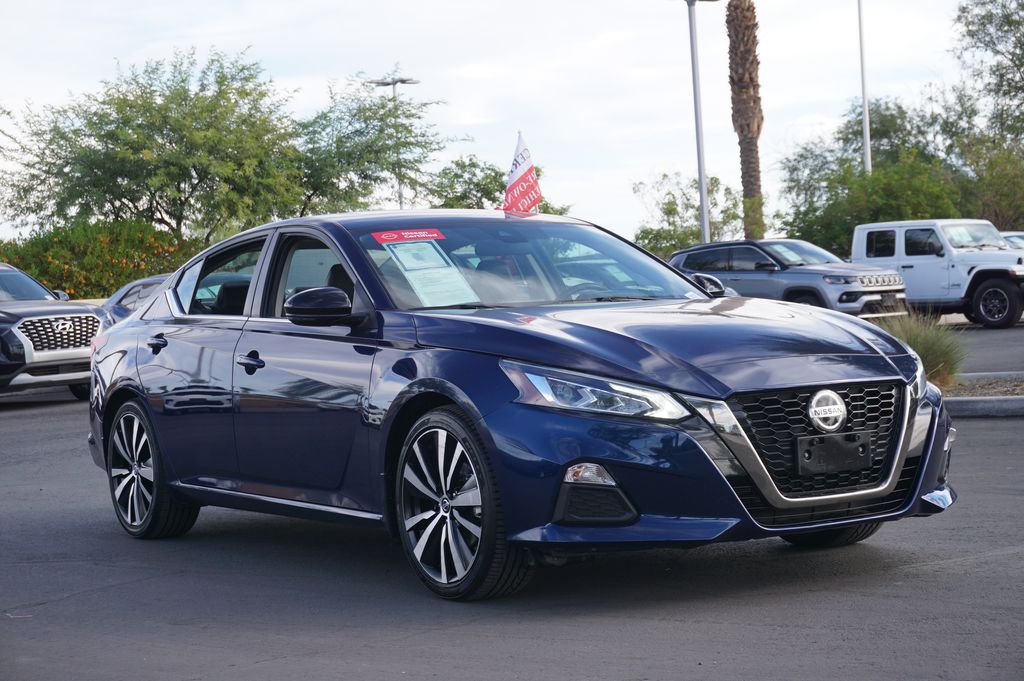 2021 Nissan Altima 2.5 SR 4