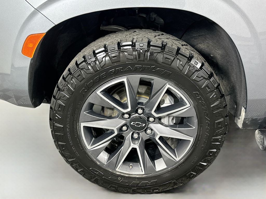 Thumbnail: 2021 Chevrolet Tahoe - 31