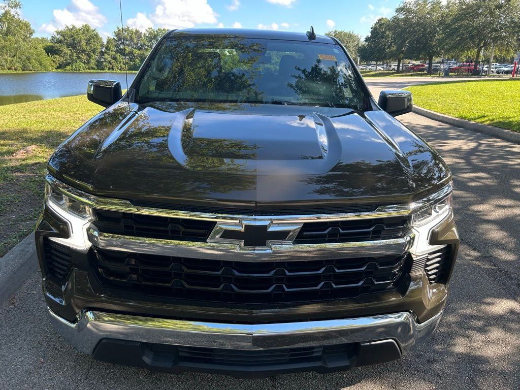 Thumbnail: 2023 Chevrolet Silverado 1500 - 8