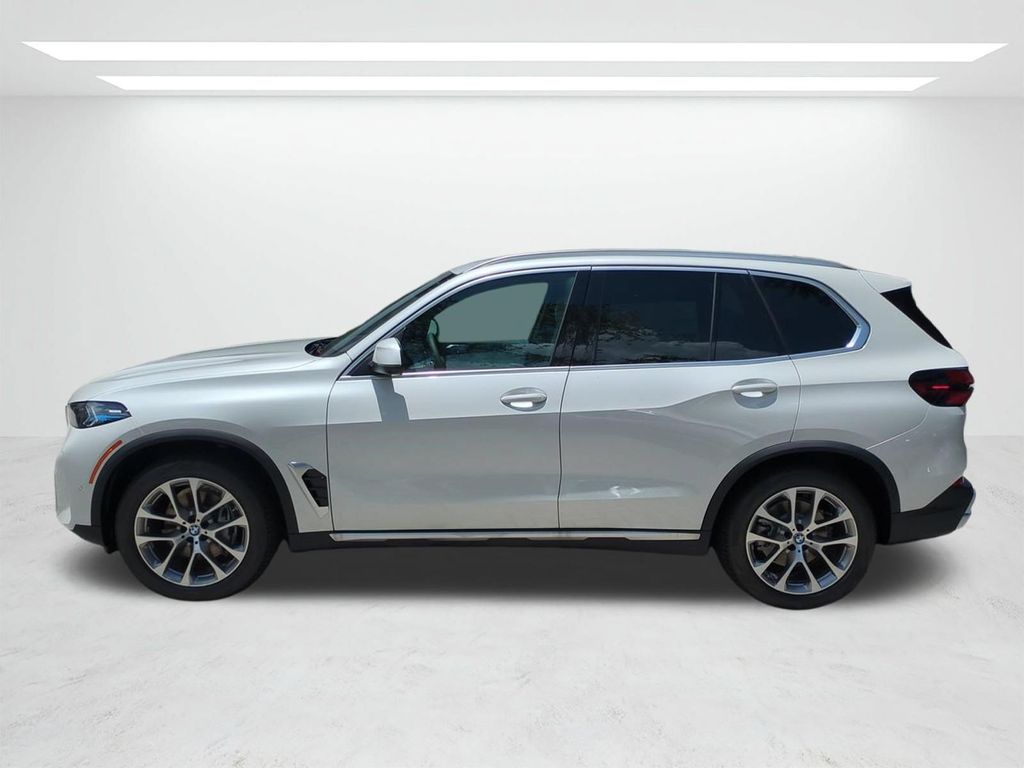 New 2026 White BMW xDrive40i image 7
