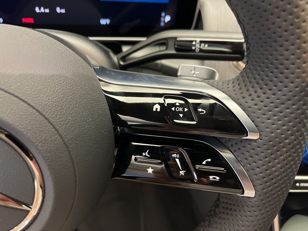 Thumbnail: 2026 Mercedes-Benz GLC - 16