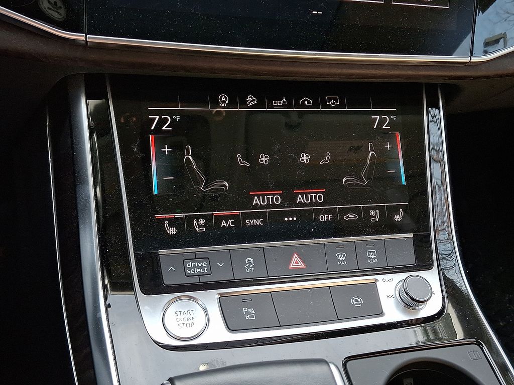 Thumbnail: 2020 Audi Q8 - 15