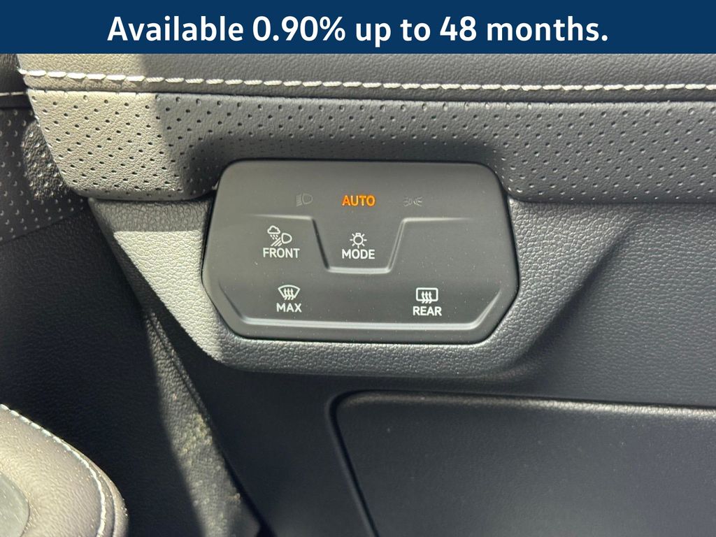 New 2026 Pure Gray Volkswagen 2.0T SE w/Technology image 17