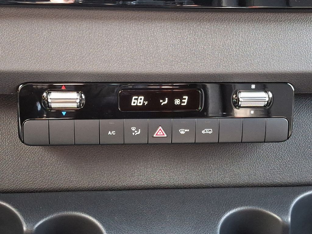 2025 Mercedes-Benz Sprinter 2500 12