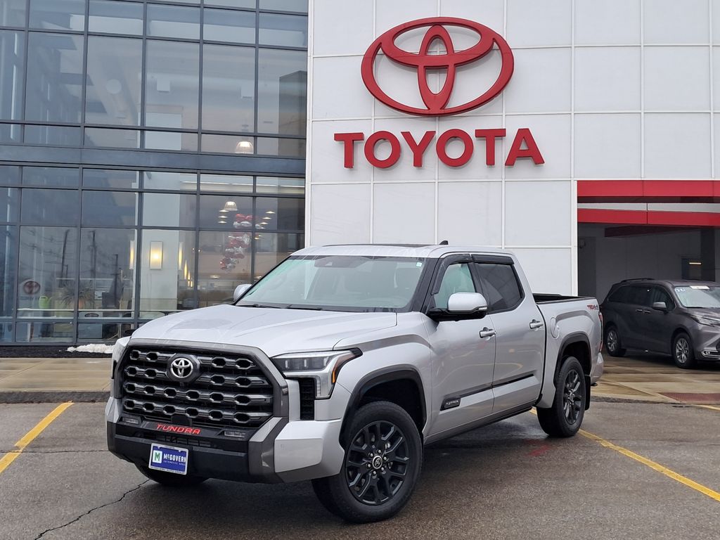 2023 Toyota Tundra Platinum CrewMax Cab 4WD