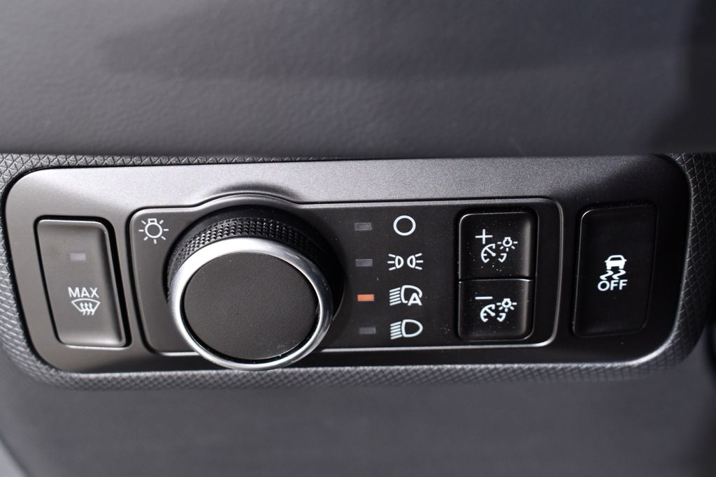 Used 2025 Gray Ford Premium Electric image 28