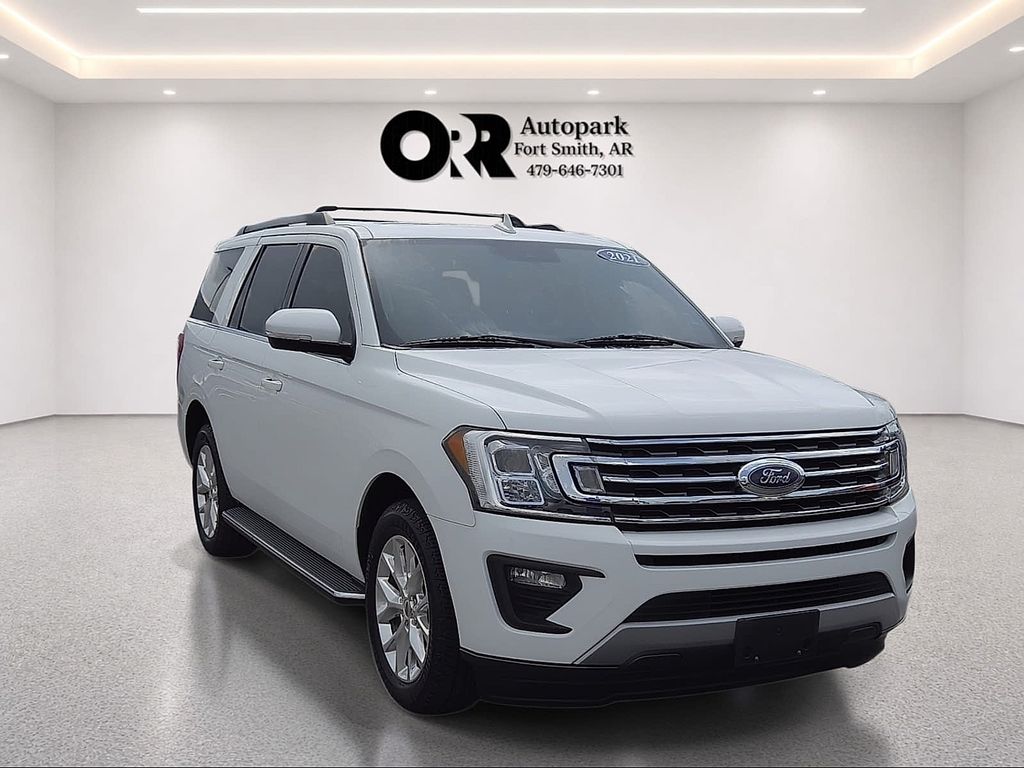 White Metallic 2021 Ford Expedition SUV / Crossover 4X2 Automatic