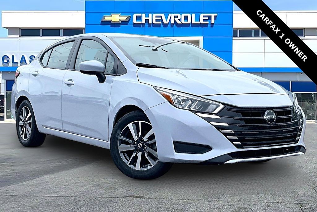 Gray Sky Pearl 2024 Nissan Versa SV FWD Sedan Front-Wheel Drive Continuously Variable Transmission