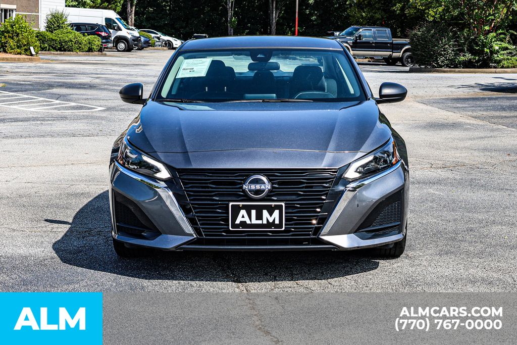 Used 2024 Gray Nissan 2.5 SV image 10