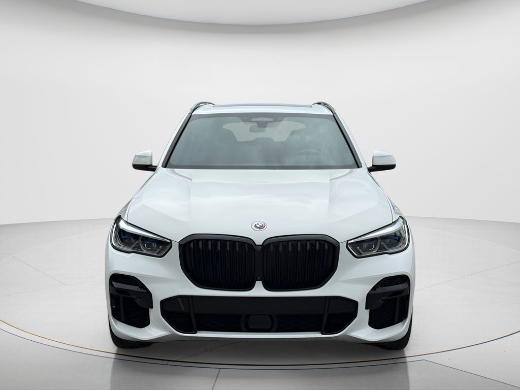 Used 2022 White BMW M50i image 2