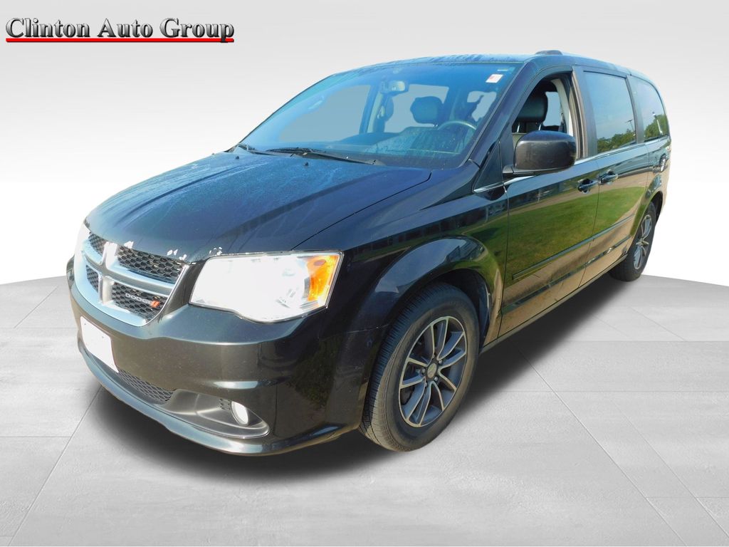 Brilliant Black Crystal Pearlcoat 2017 Dodge Grand Caravan Minivan Front-Wheel Drive 6-Speed Automatic
