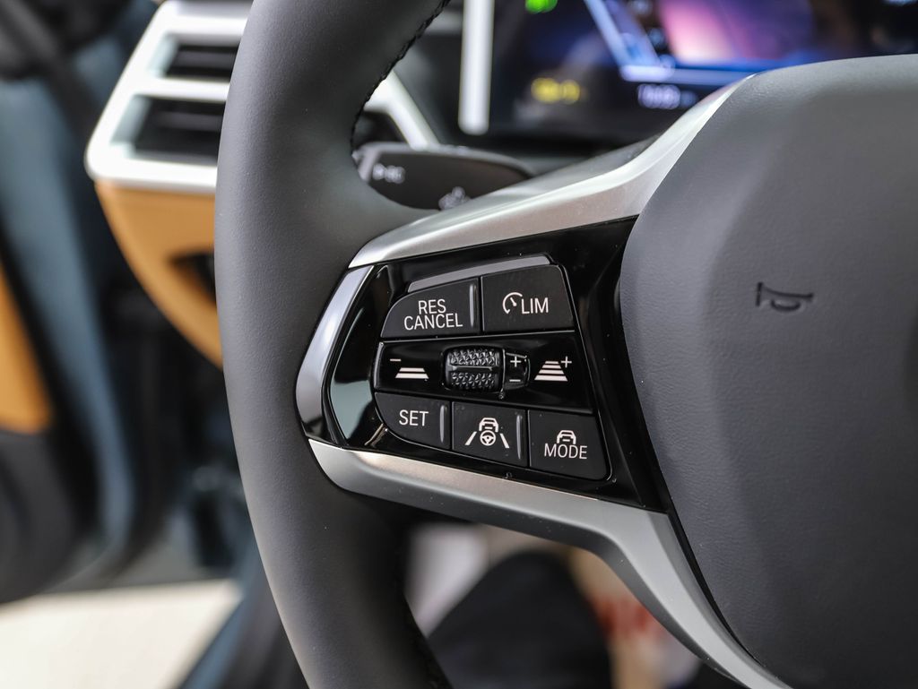 Thumbnail: 2026 BMW i4 - 12