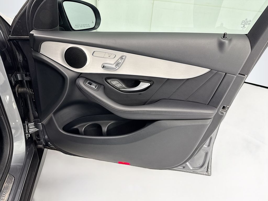 Thumbnail: 2019 Mercedes-Benz GLC - 23