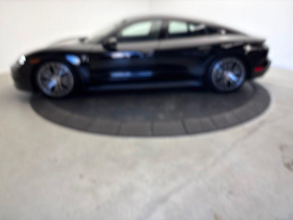 Thumbnail: 2026 Porsche Taycan - 2
