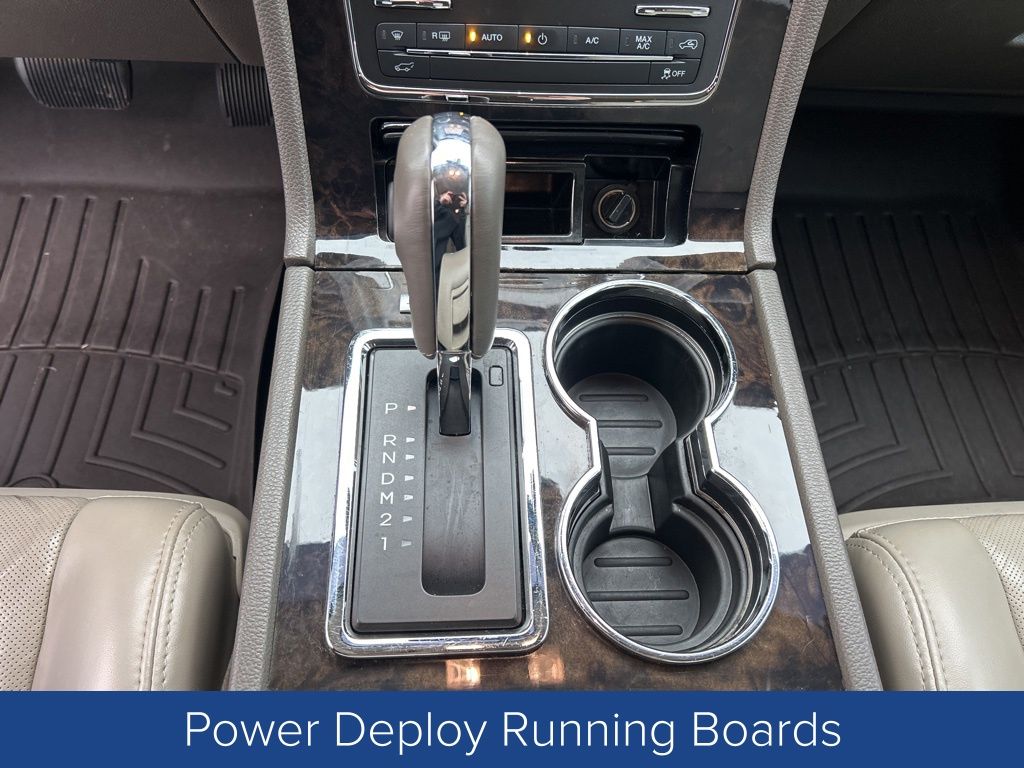 2017 Lincoln Navigator Select