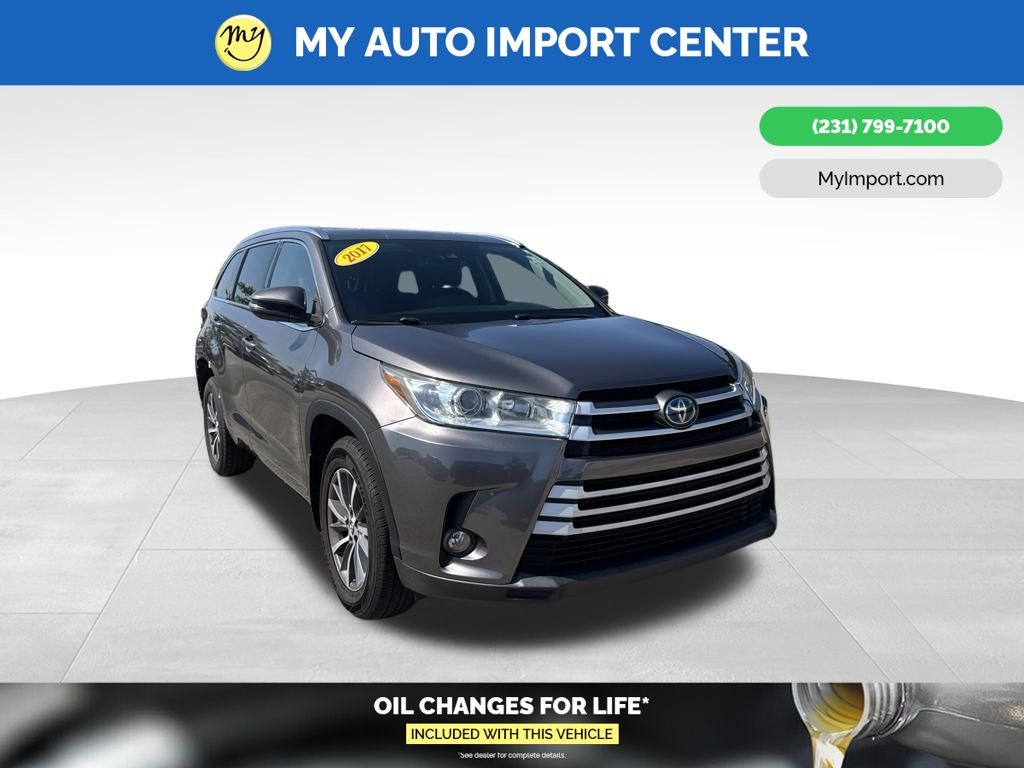 Predawn Gray Mica 2017 Toyota Highlander Hybrid SUV / Crossover All-Wheel Drive Continuously Variable Transmission