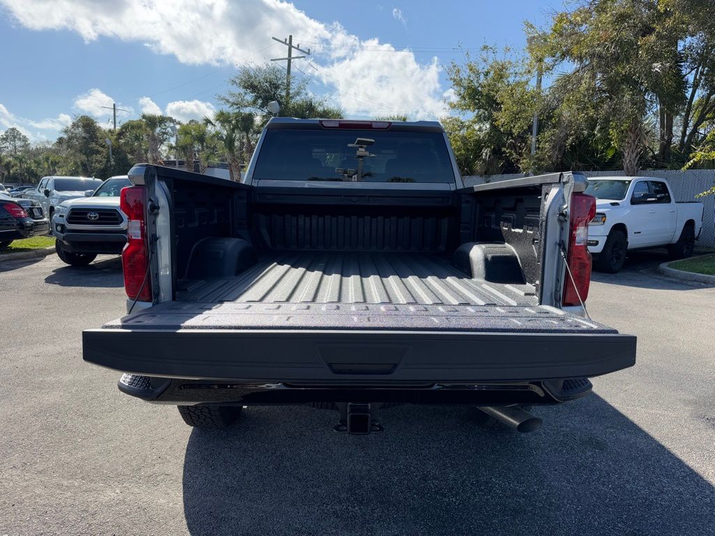 2025 Chevrolet Silverado 2500HD Custom 12