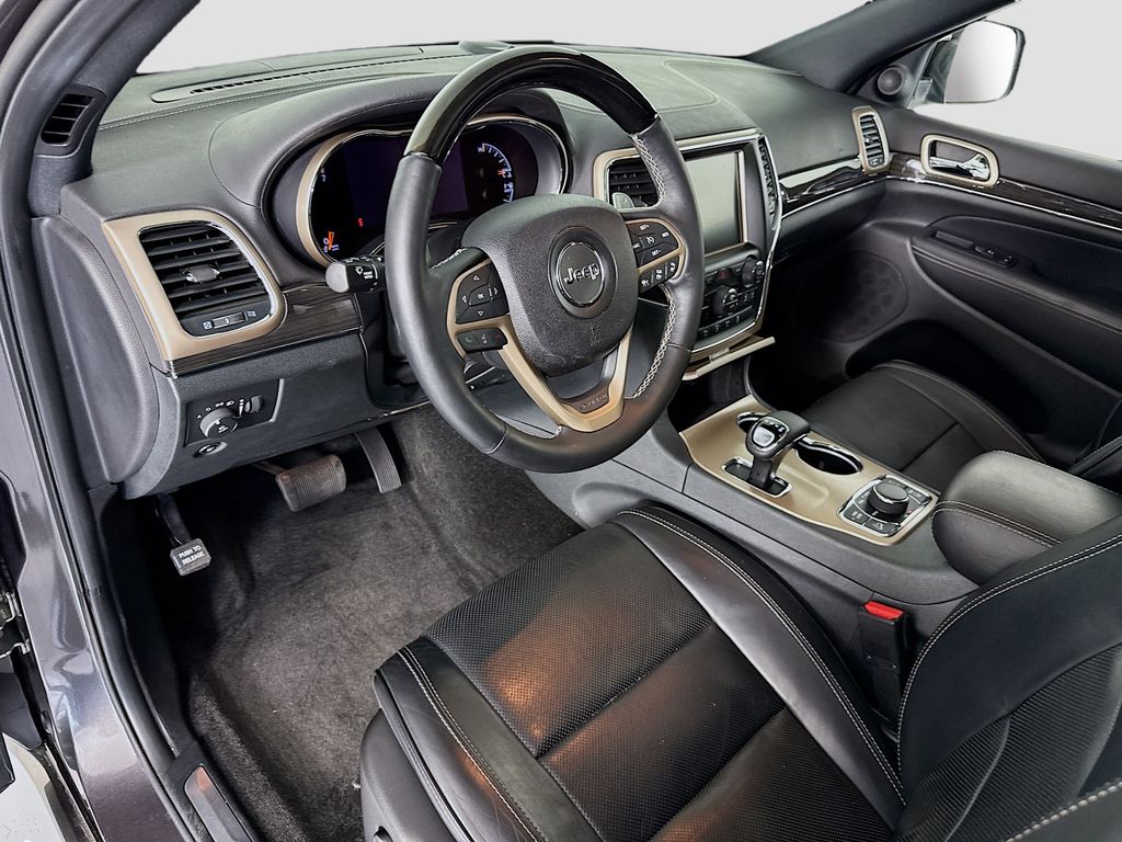 Thumbnail: 2015 Jeep Grand Cherokee - 9