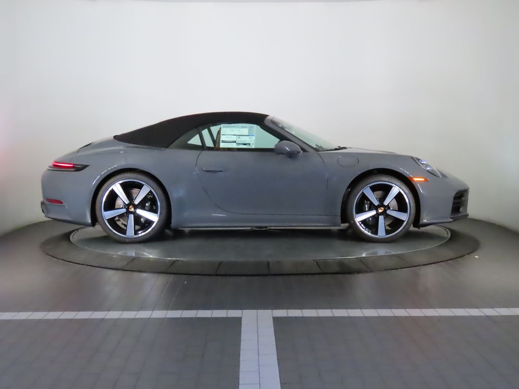 Thumbnail: 2025 Porsche 911 - 8