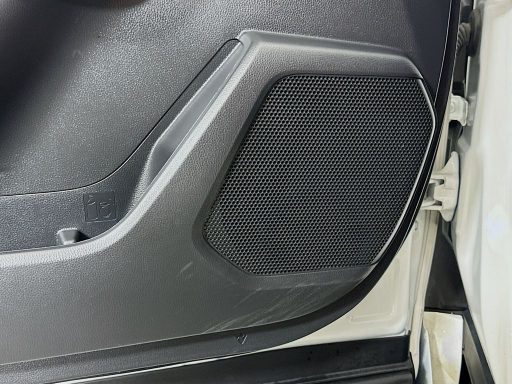 Thumbnail: 2021 Toyota Highlander - 18