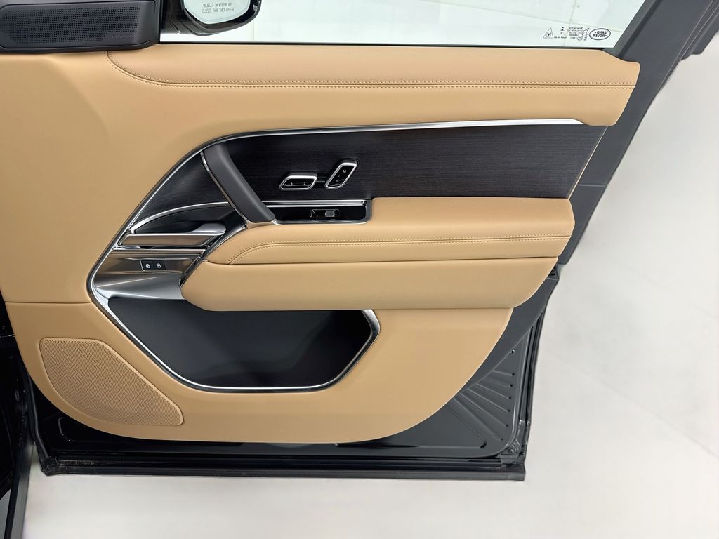 Thumbnail: 2026 Land Rover Range Rover - 24