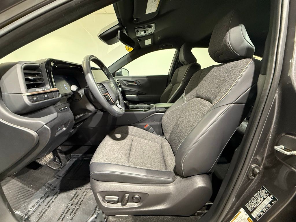 Thumbnail: 2024 Toyota Crown - 12