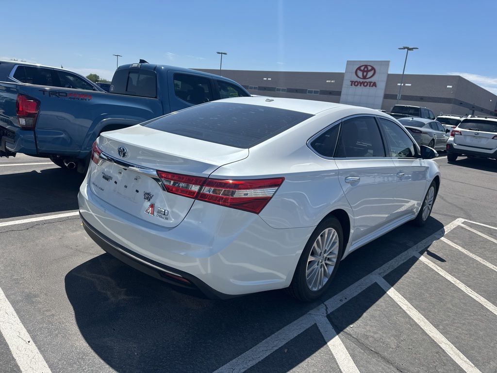 Thumbnail: 2015 Toyota Avalon - 4