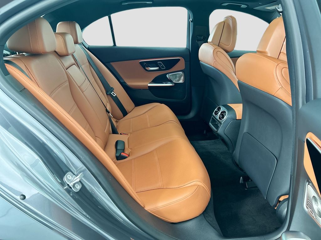 Thumbnail: 2025 Mercedes-Benz C-Class - 21
