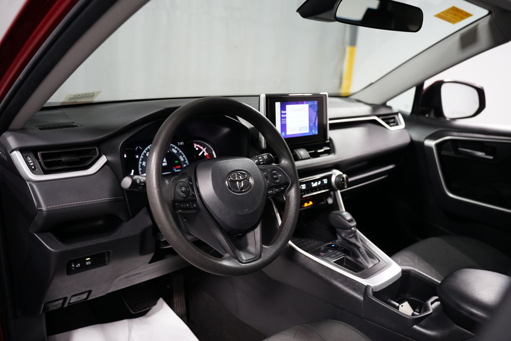 2023 Toyota RAV4 XLE 11