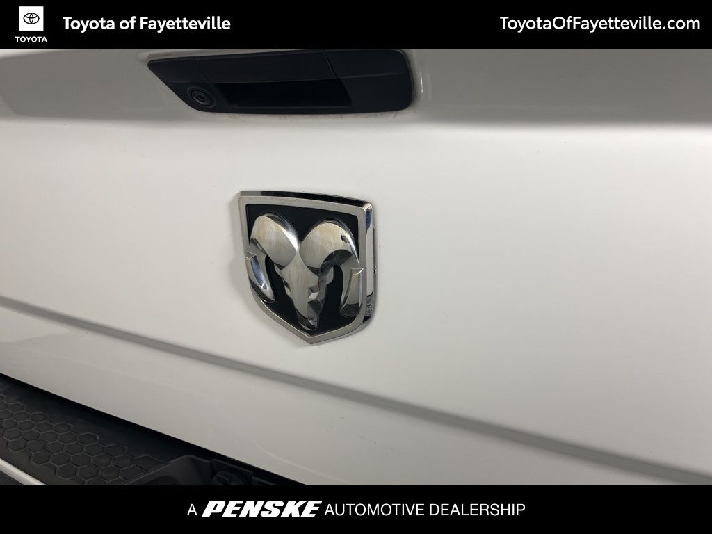 Thumbnail: 2019 RAM 1500 Classic - 6