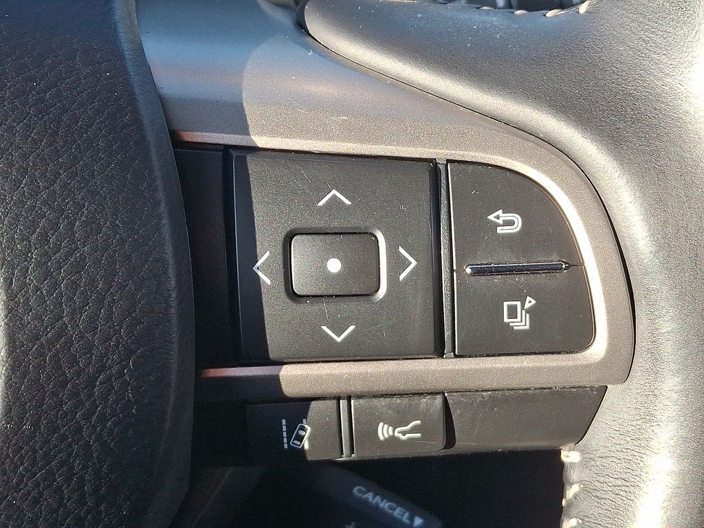 Thumbnail: 2020 Lexus RX - 23